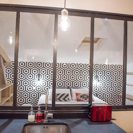 40 M2, 1 Yatak Odalı, 1 Banyolu , şehir Merkezi Bölgesinde Otel Bordeaux